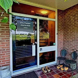 ** Bed & Breakfast Bb&b Farmer Amsterdam, Bed,bike&breakfast Nederland